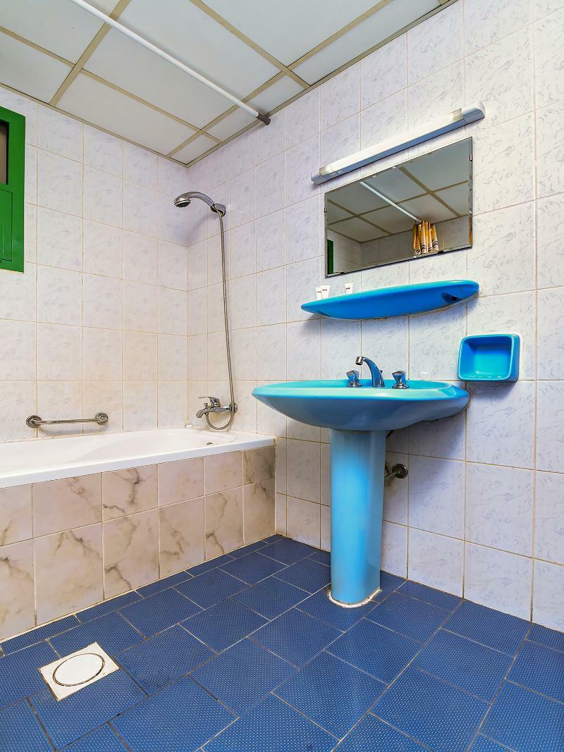 Oyo 168 Al Raha Hotel Apartments Charjah Extérieur photo